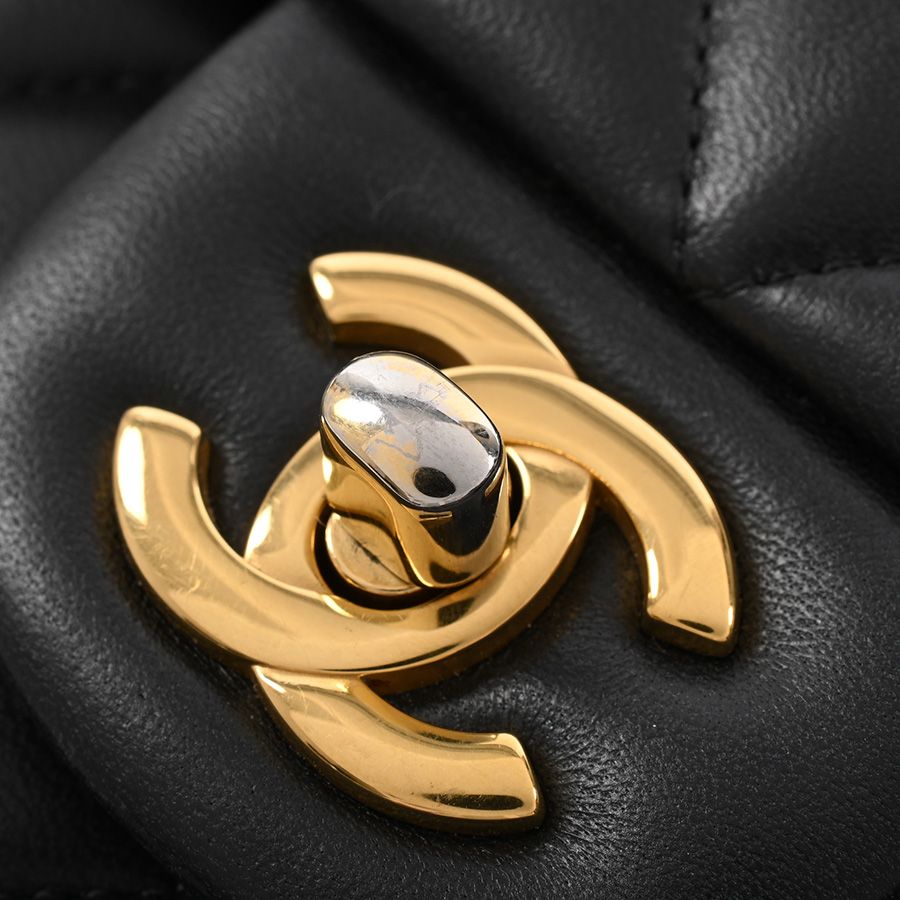 Chanel Shoulder Bag Black — view 7