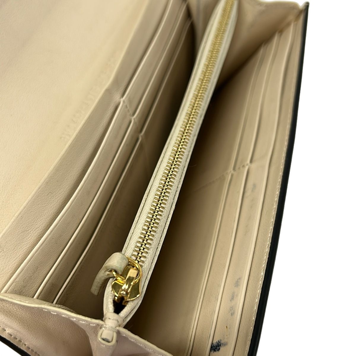 Fendi Wallet Peekaboo Black Leather — view 3