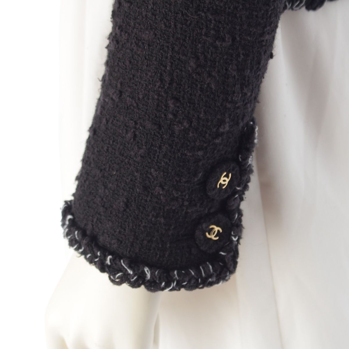 Chanel 07P Tweed Coco Buttons Collarless Jacket Black 34 — view 7