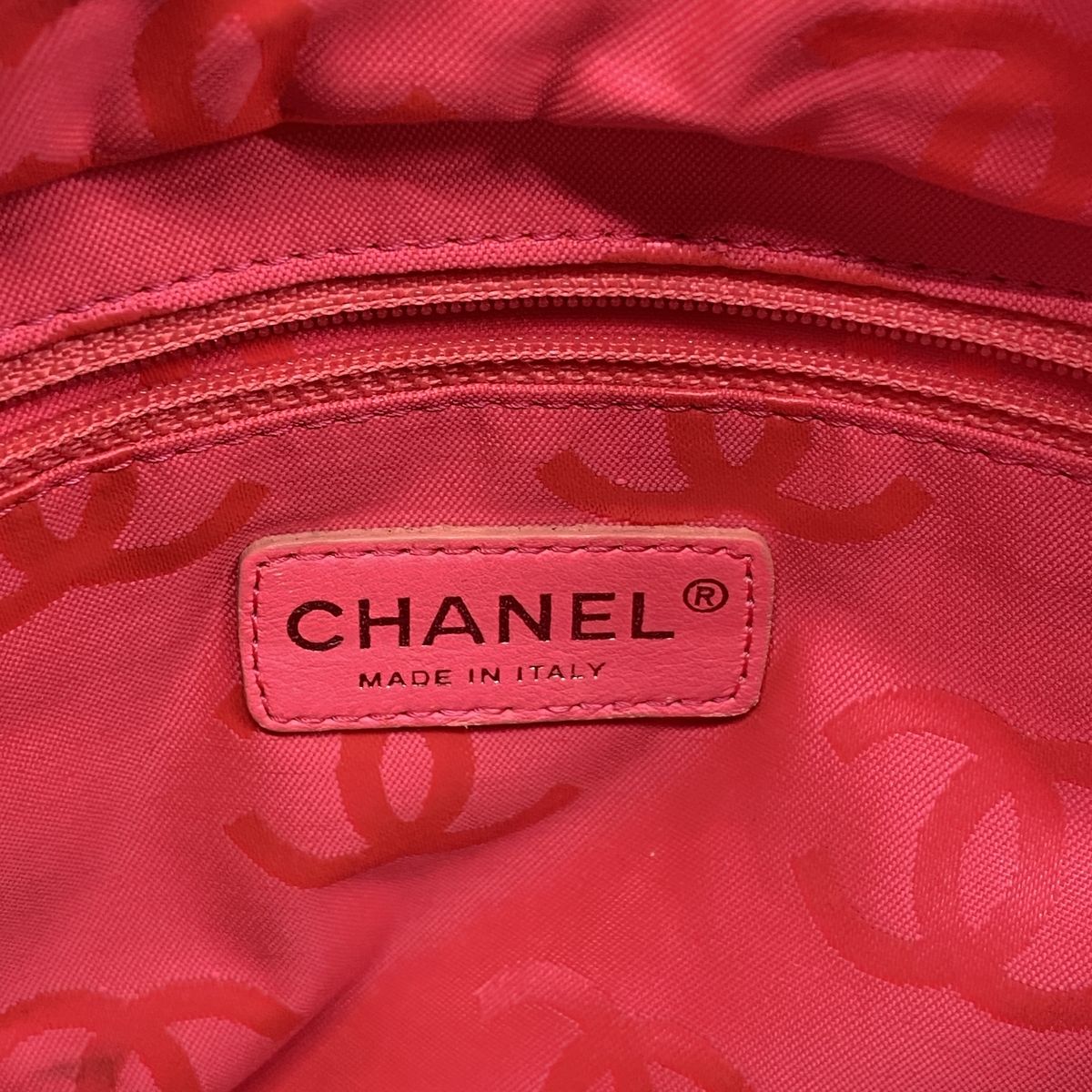 Chanel Tote Bag Cambon Lambskin Black Silver — view 5