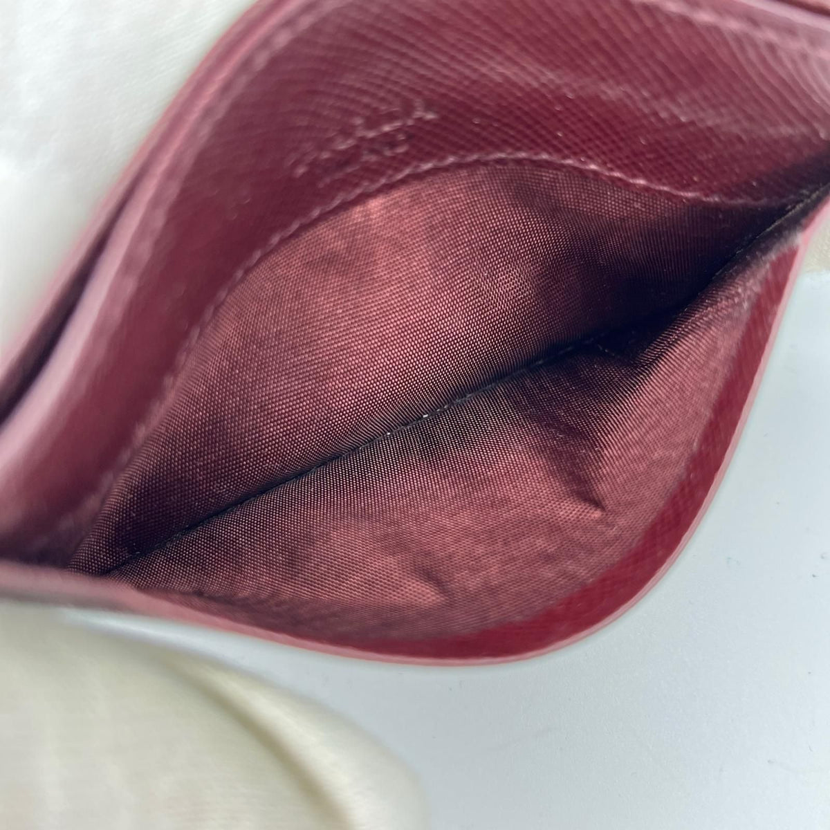 Prada Card Case Bordeaux — view 4
