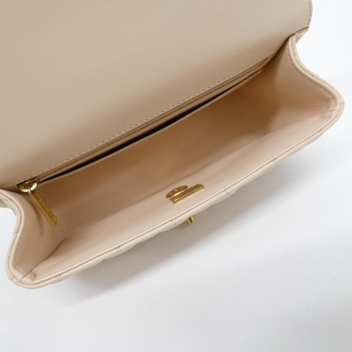 Chanel Bag Handbag Beige — view 6