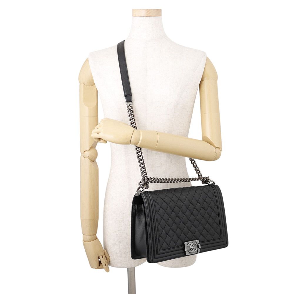 Chanel Chain Shoulder Bag Boy Large Quilted CC Logo Caviar Leather Black — view 5