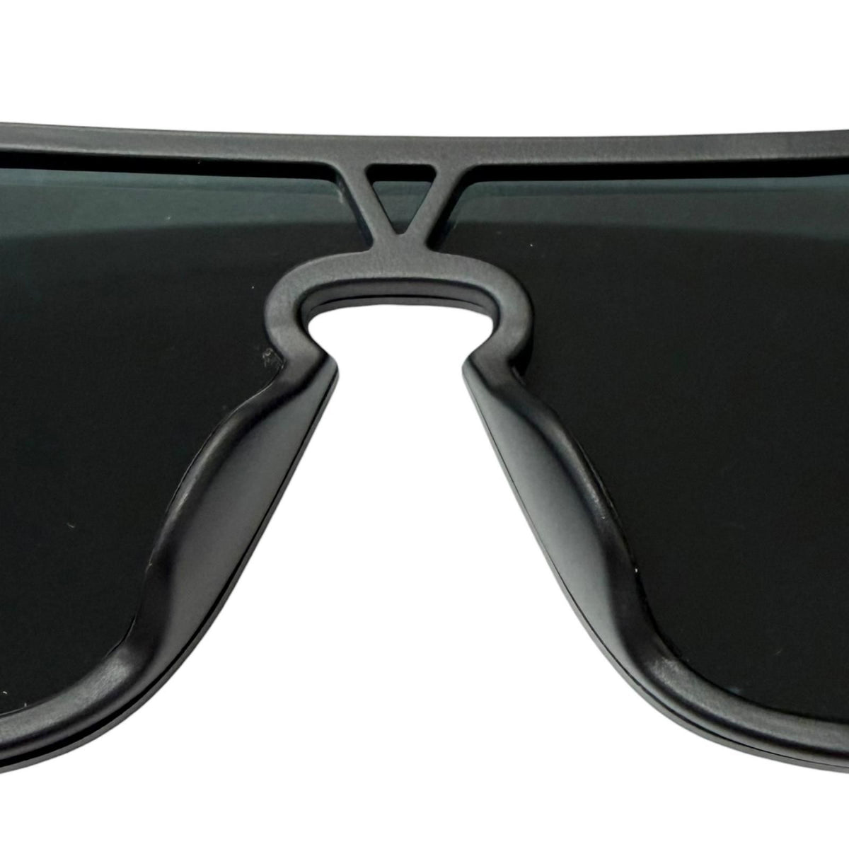 Louis Vuitton Sunglasses LV Waimea Monogram Black Demo Lens Eyewear — view 7