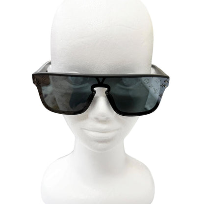 Louis Vuitton Sunglasses LV Waimea Monogram Black Demo Lens Eyewear — view 3