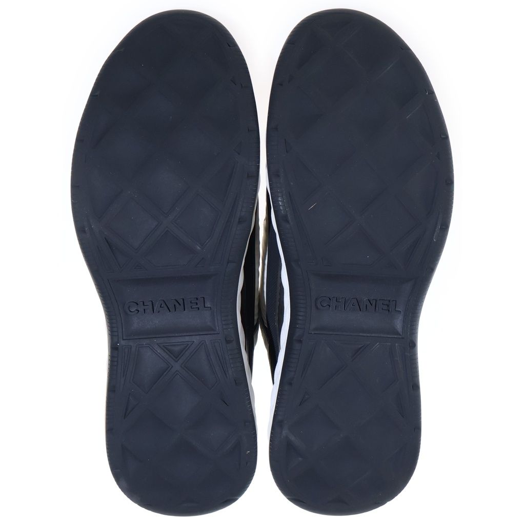 Chanel CC Logo Fabric Low-Top Sneakers White — view 5