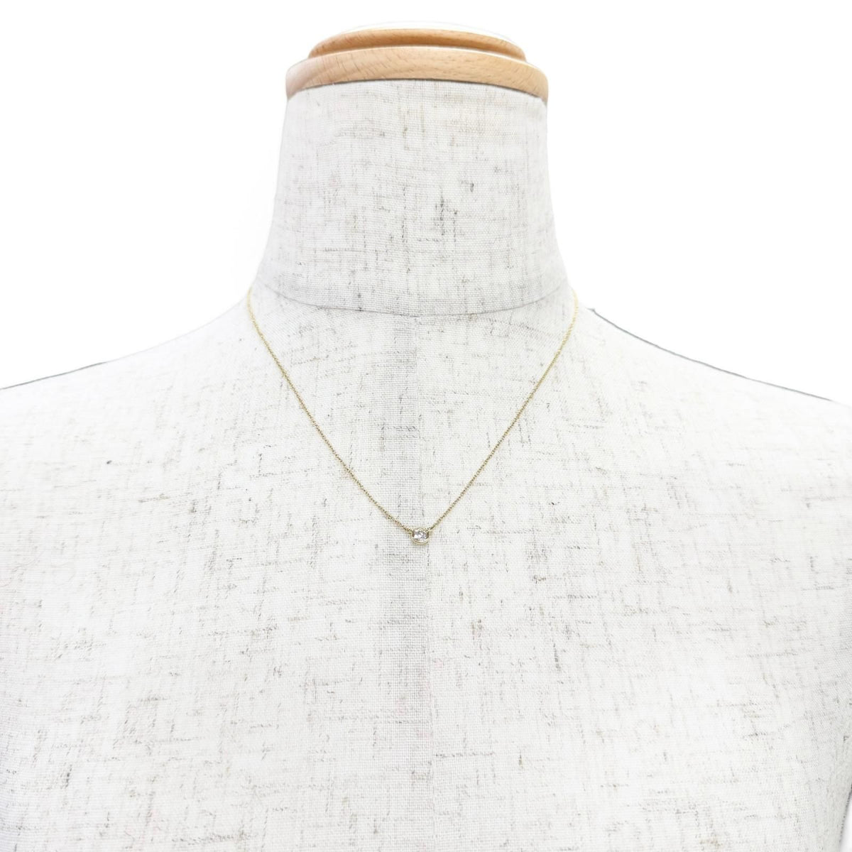 Tiffany & Co by the Yard 1 P Diamond Pendant 750 Yellow Gold — view 2