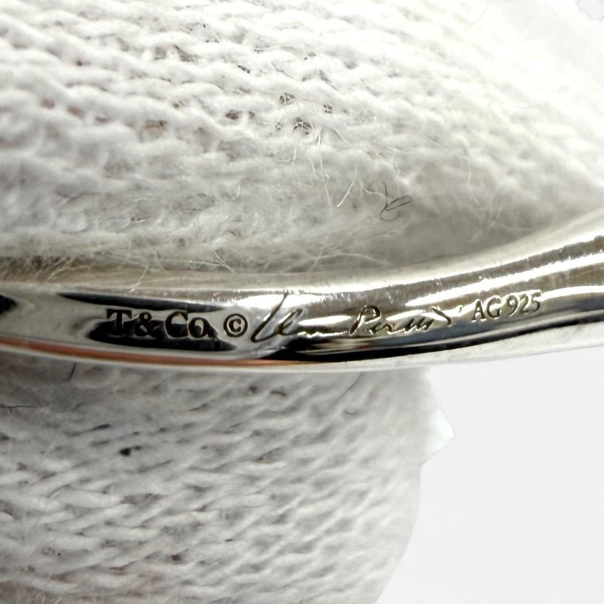 Tiffany & Co Elsa Peretti Open Heart Hoop Earrings Medium 925 Silver — view 6
