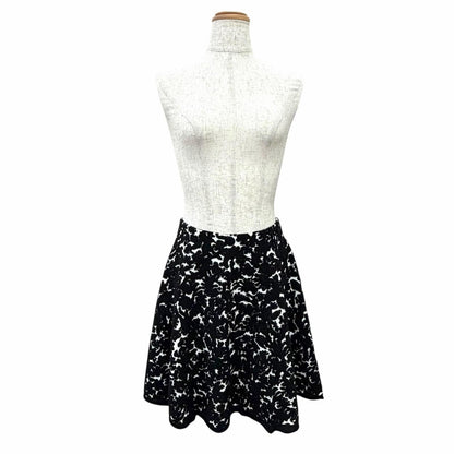 Louis Vuitton All Over Print Jacquard Mini Flare Skirt Black White — view 2