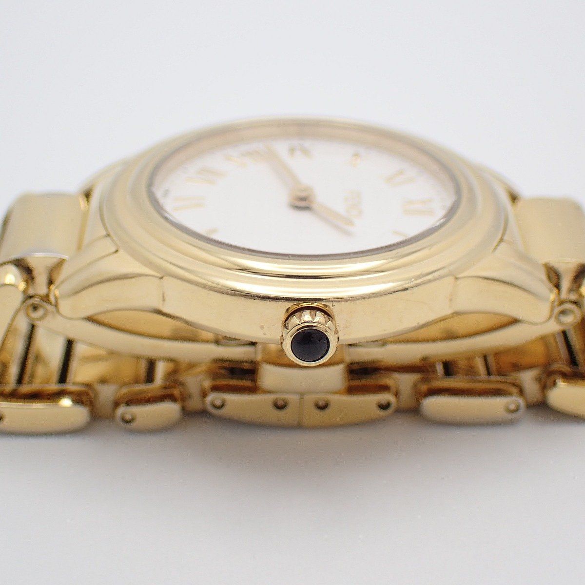 Fendi Quartz Gold White Dial Strap Watch — view 7