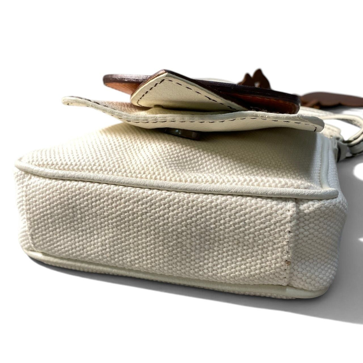 Dolce & Gabbana I7 Leather Buckle Shoulder Pouch Vintage Poach D&G White Charm — view 5
