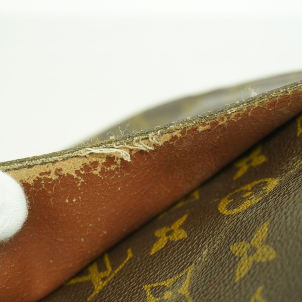 Louis Vuitton Shoulder Bag Monogram Saint-cloud GM Brown — view 7