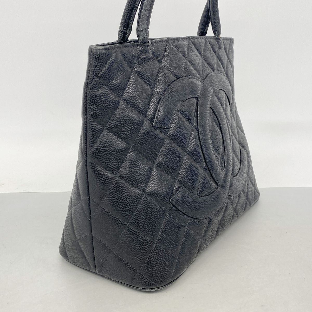 Chanel Tote Bag Reissue Caviar Leather Black Gold — view 2
