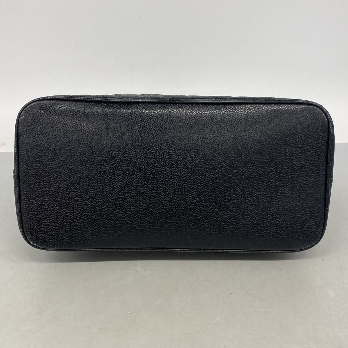 Chanel Tote Bag Reissue Caviar Leather Black Gold — view 3
