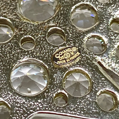Chanel Brooch CC Logo Silver — view 3