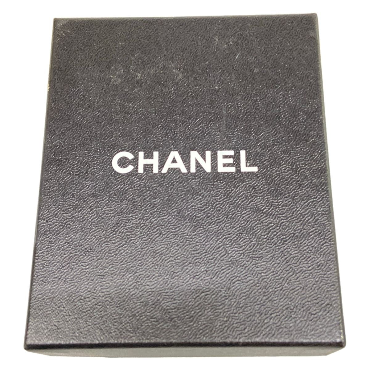 Chanel Brooch CC Logo Silver — view 5