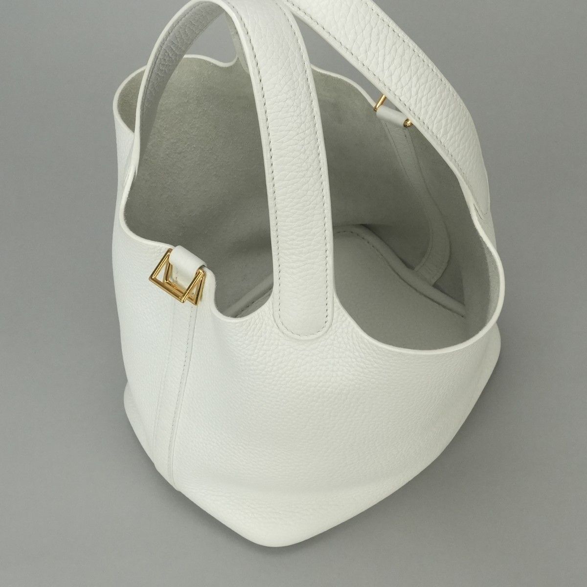 Hermes Picotin Lock PM 18 PM Tote Bag Taurillon Clemence White Gold — view 8