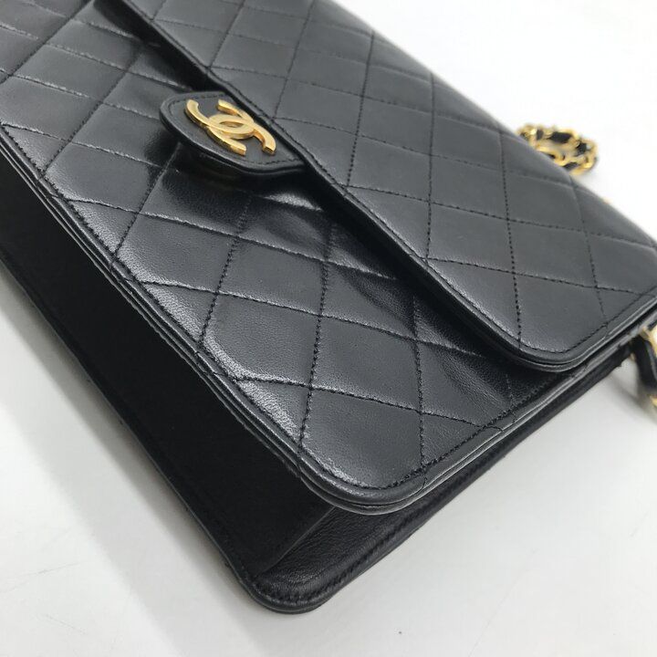 Chanel CC Logo Push Lock Lambskin Quilted Shoulder Bag Black — view 4