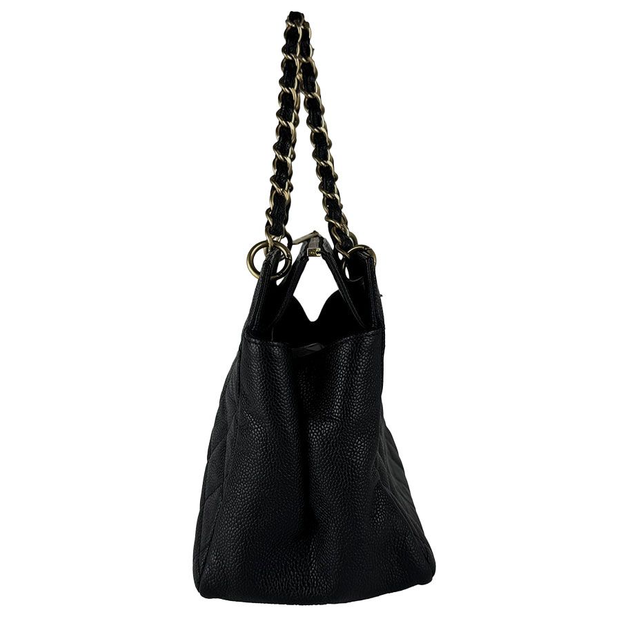 Chanel Handbag Black — view 2