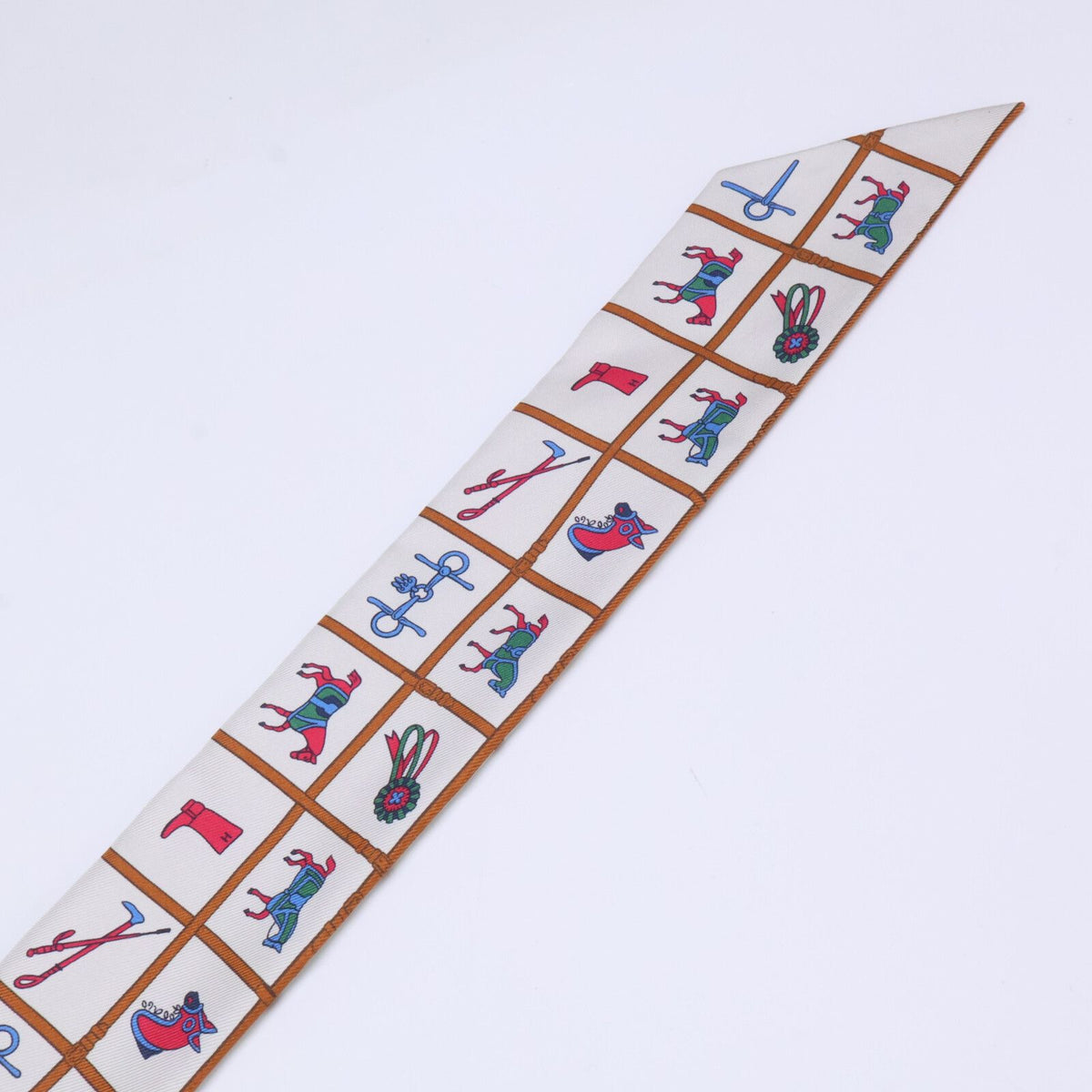 Hermes Couvertures Et Tenues de Jour Horsewear Silk Twilly Scarf — view 4