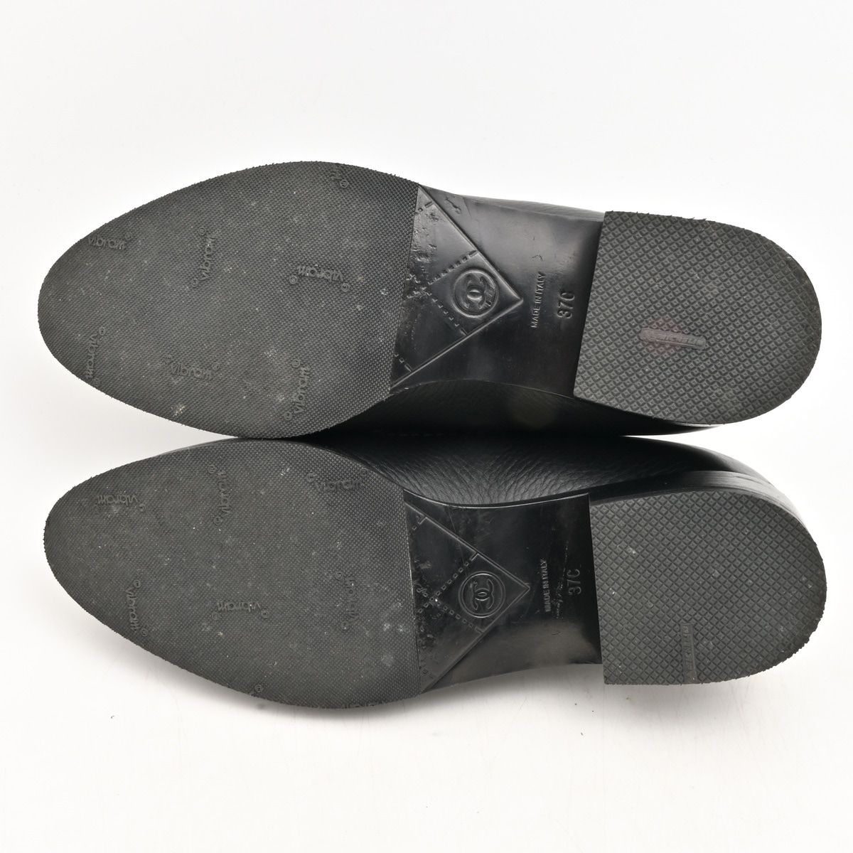 Chanel Loafers Black CC Logo Leather — view 4