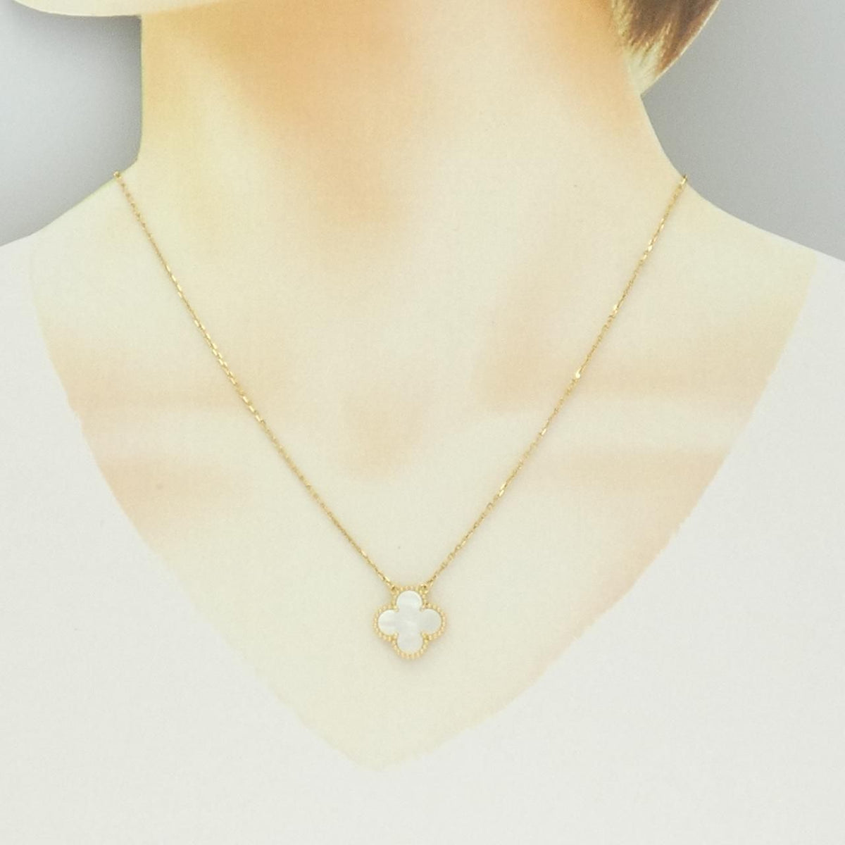 Van Cleef & Arpels Vintage Alhambra Necklace — view 5