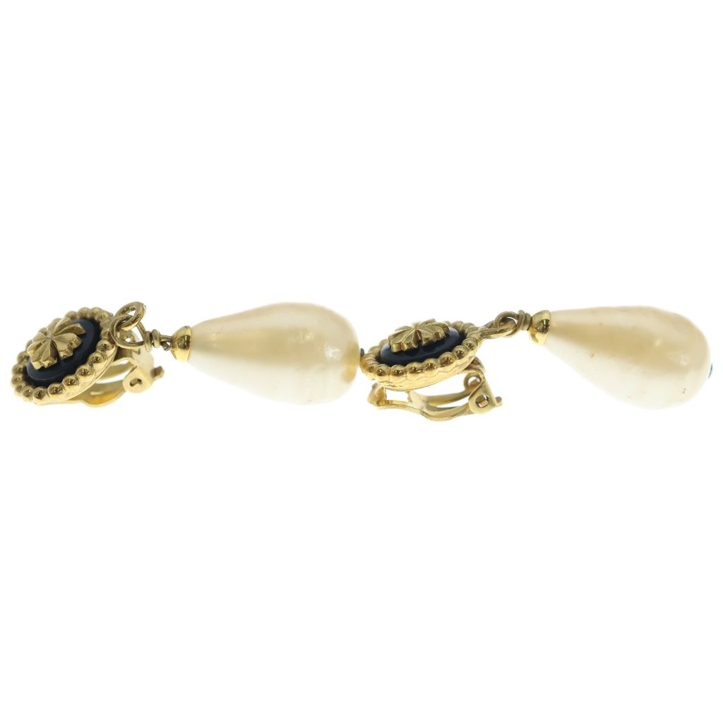 Chanel Clover Teardrop Pearl Earrings White Gold — view 4