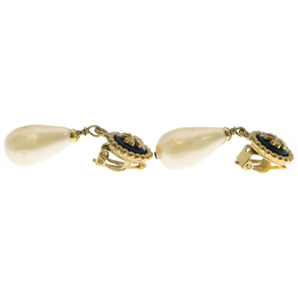 Chanel Clover Teardrop Pearl Earrings White Gold — view 3