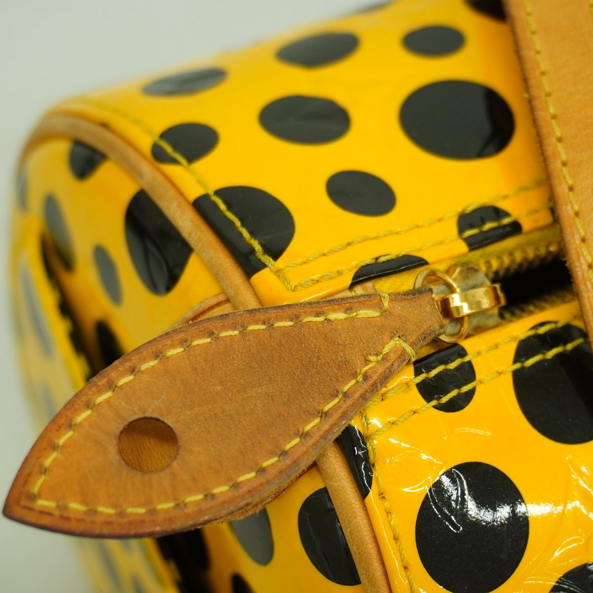 Louis Vuitton Shoulder Bag Vernis Dot Infinity Yayoi Kusama Papillon Jaune — view 8