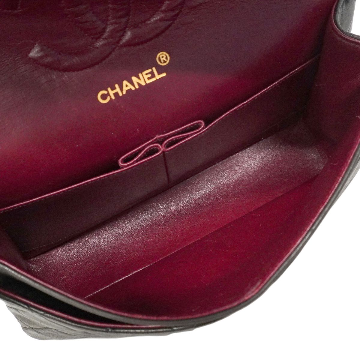 Chanel Shoulder Bag Quilted Lambskin Black Gold — view 4