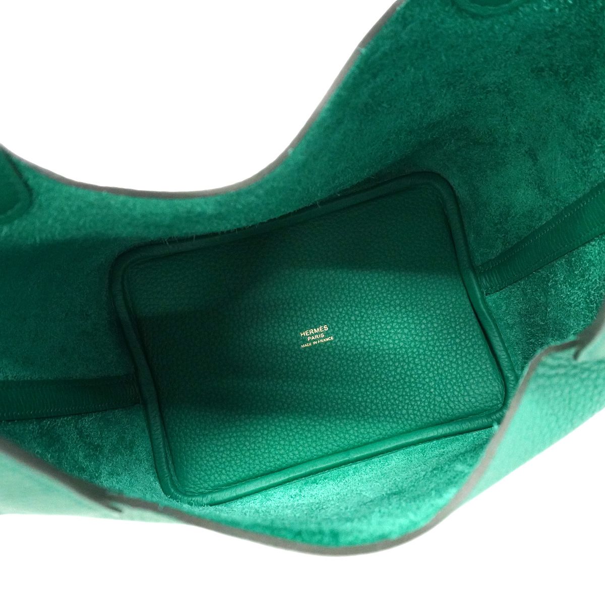 Hermes Handbag Picotin Lock PM Taurillon Clemence Vert Jade Gold — view 4