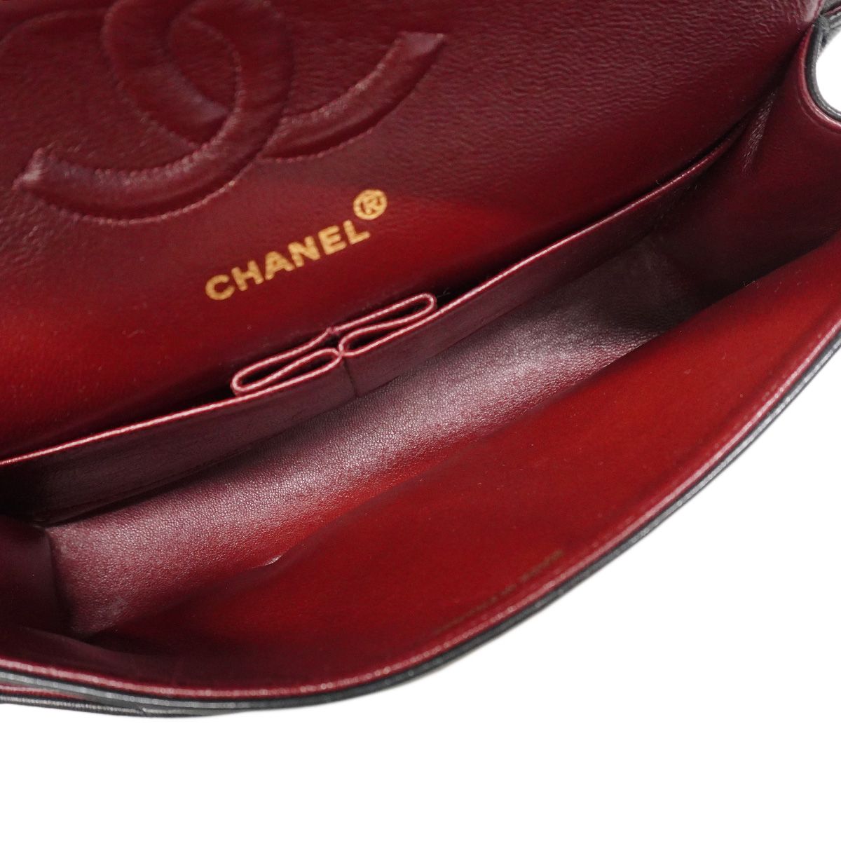 Chanel Shoulder Bag V-stitch Lambskin Black Gold — view 4