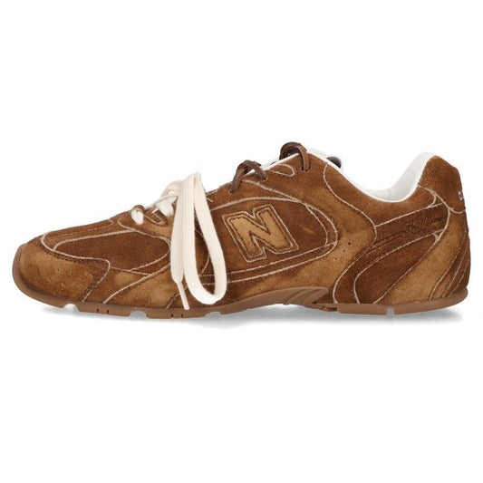 Miu Miu New Balance Low-Top Sneakers