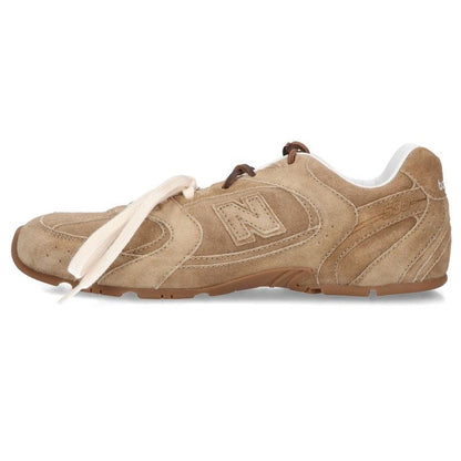 Miu Miu New Balance Low-Top Sneakers