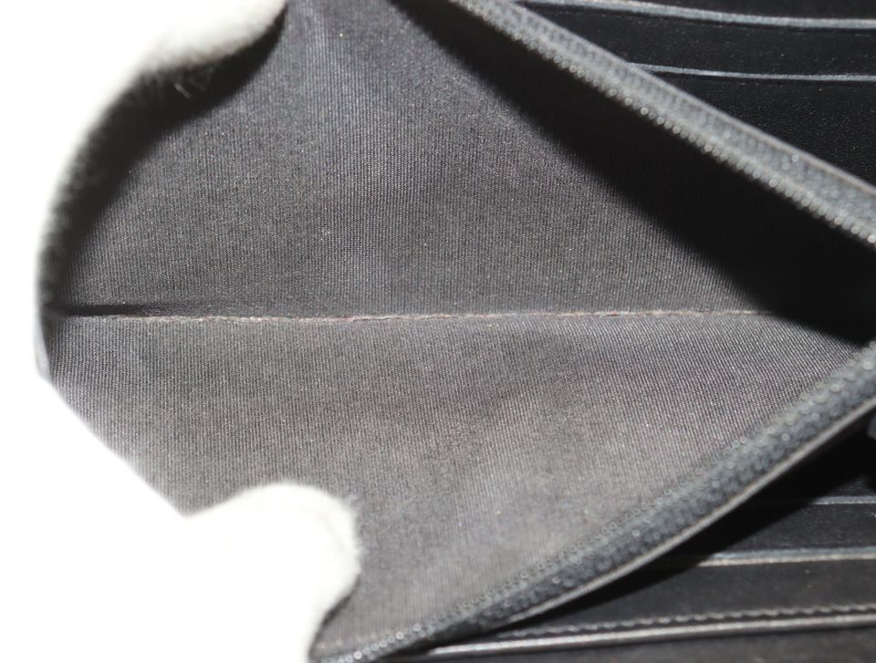 Chanel CC Logo Lambskin Wallet — view 6