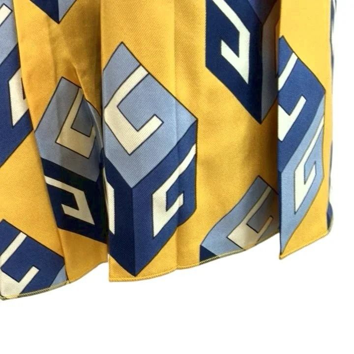 Gucci Pleated Skirt Silk Yellow Cube Logo All Over Print 38 — view 4