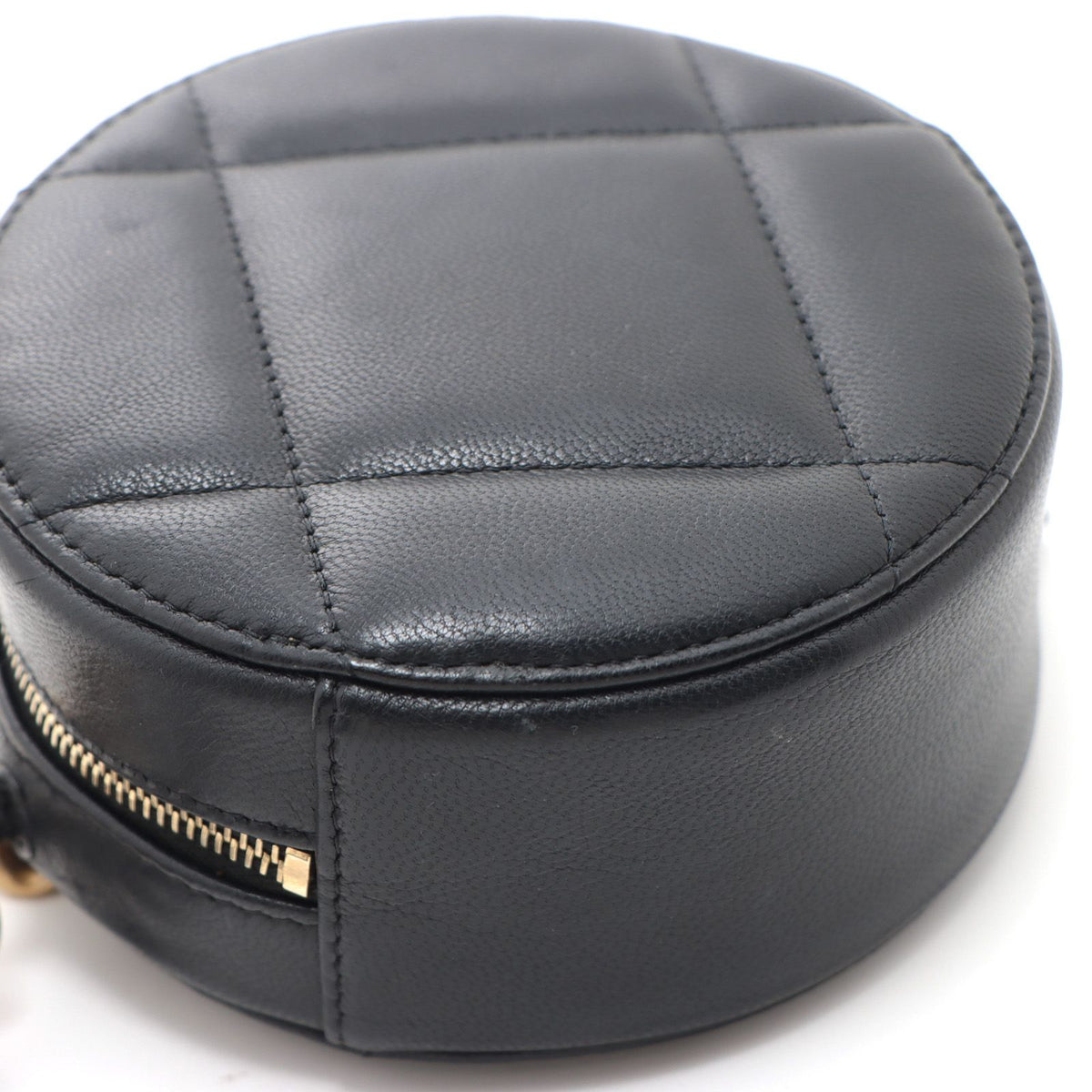 Chanel 19 Round Chain Shoulder Bag Leather Black Silver Ruthenium — view 7