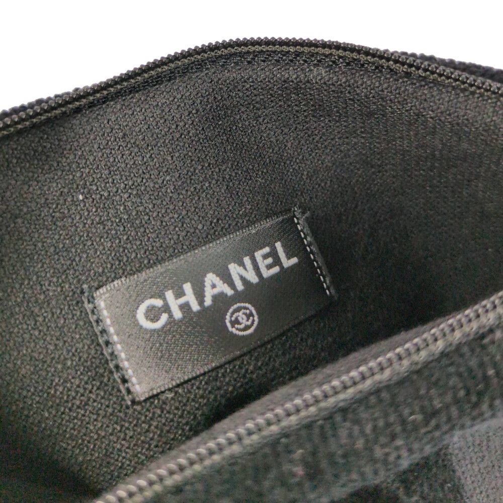 Chanel Dot CC Logo Travel Bag Black — view 5