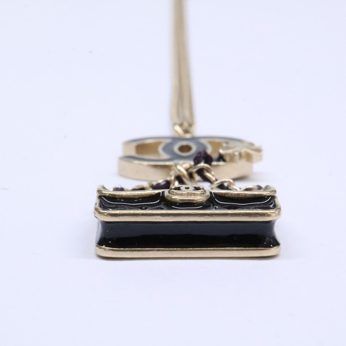 Chanel Quilted Bag Clover & CC Logo Motif Long Chain — view 4
