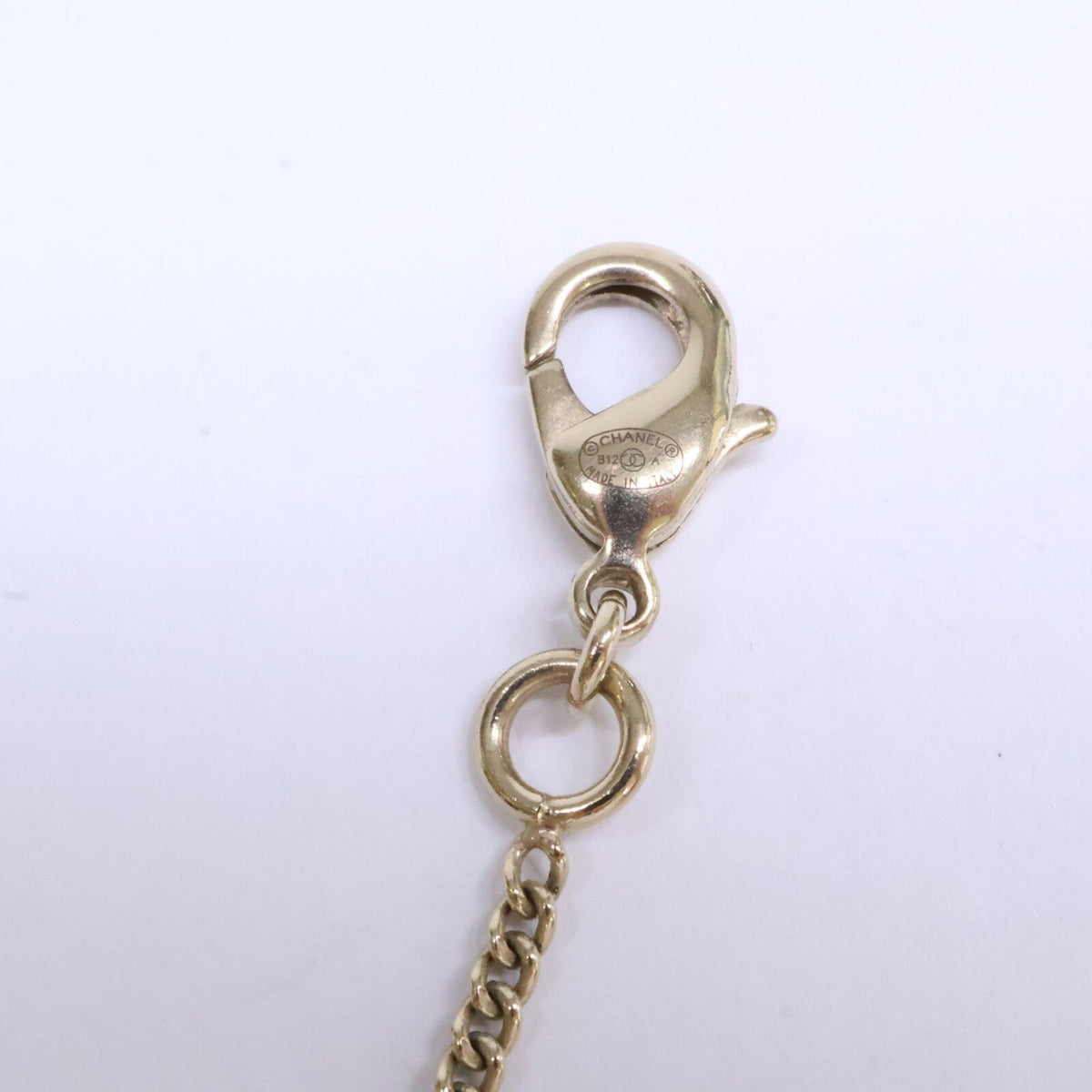 Chanel Quilted Bag Clover & CC Logo Motif Long Chain — view 8