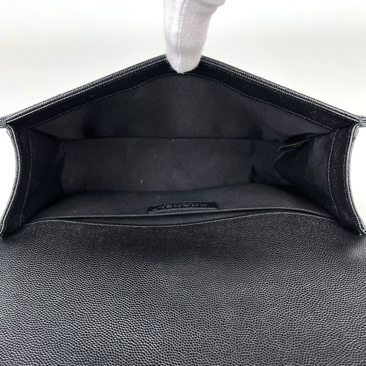 Chanel Shoulder Bag Boy CC Logo Caviar Leather Black — view 6