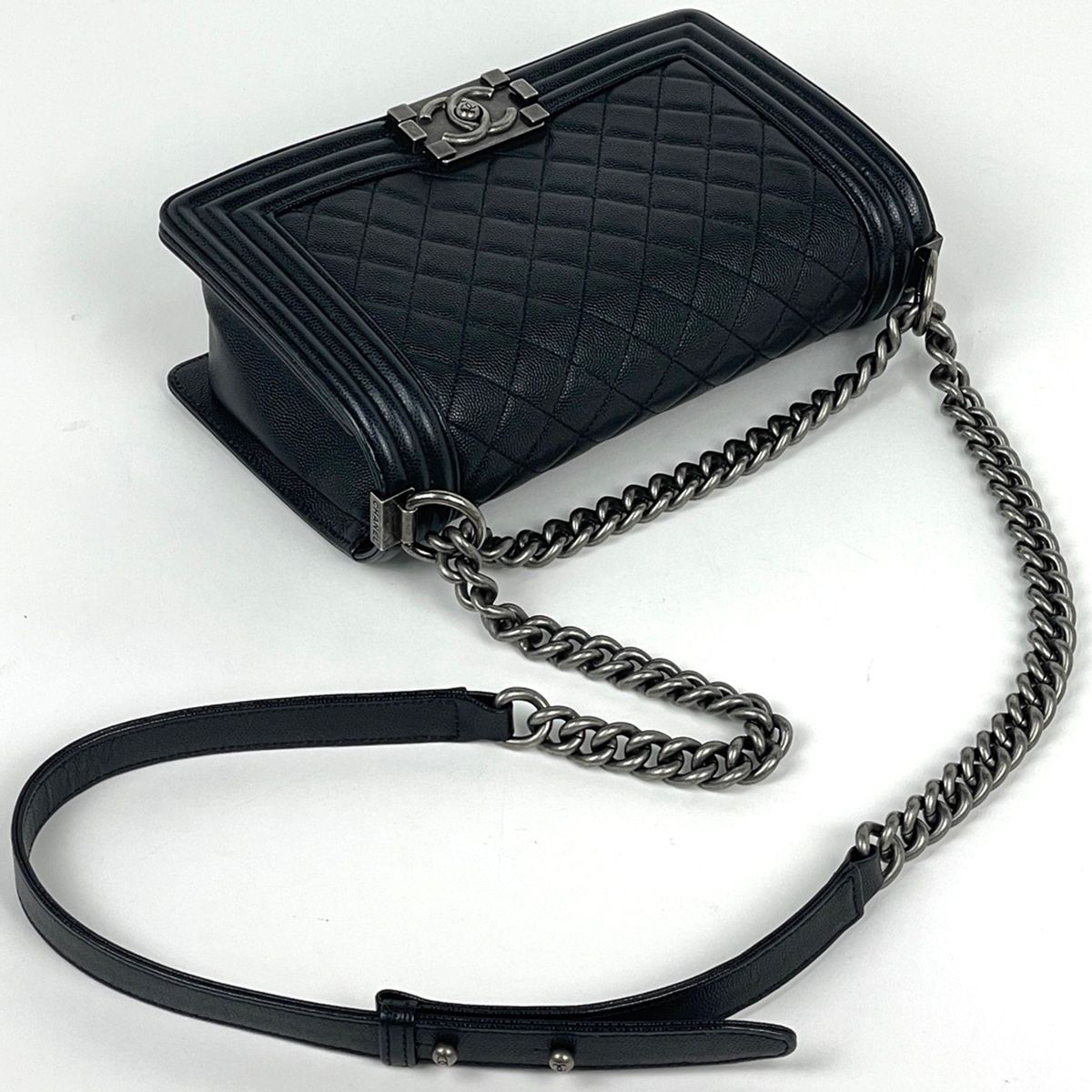 Chanel Shoulder Bag Boy CC Logo Caviar Leather Black — view 4