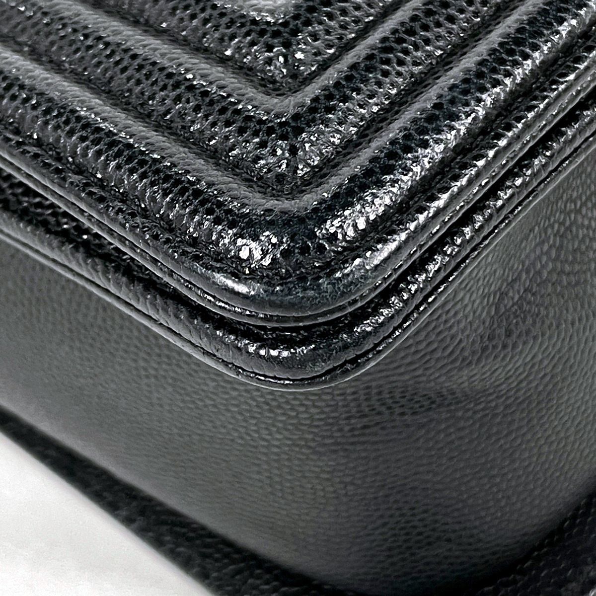 Chanel Shoulder Bag Boy CC Logo Caviar Leather Black — view 3