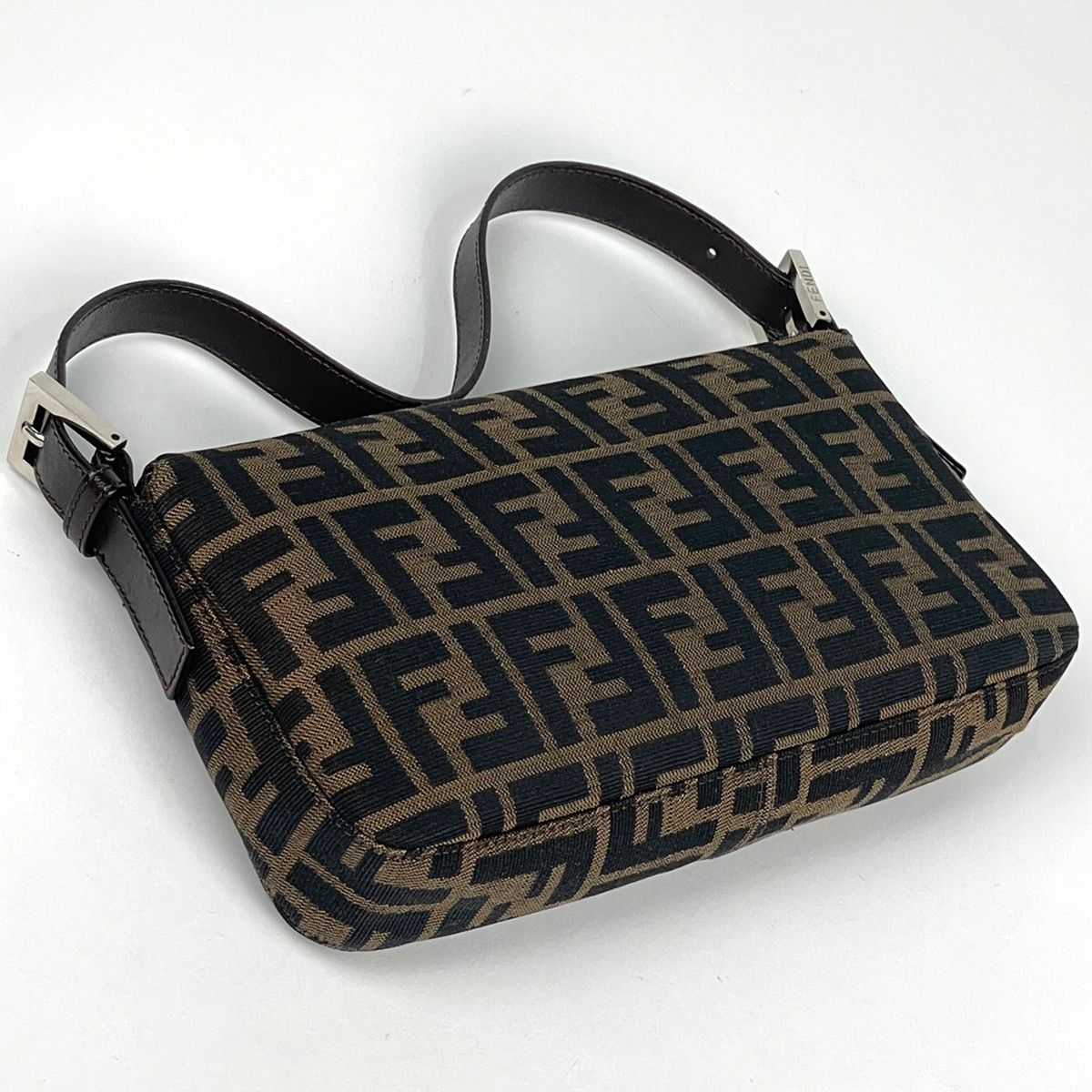 Fendi Shoulder Bag Zucca Pattern Mamma Baguette Canvas Brown — view 2