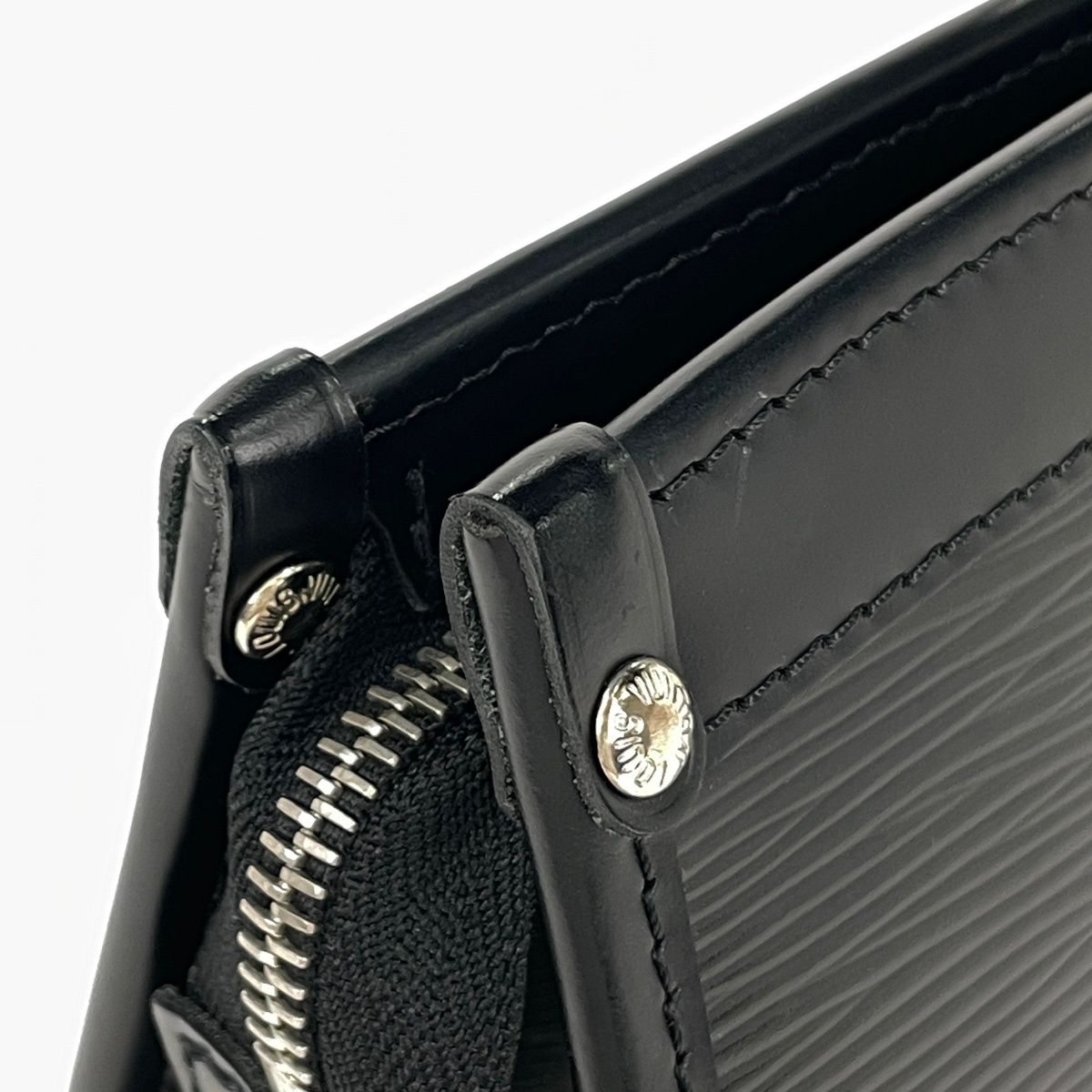 Louis Vuitton Madeleine GM Shoulder Bag Epi Noir — view 4