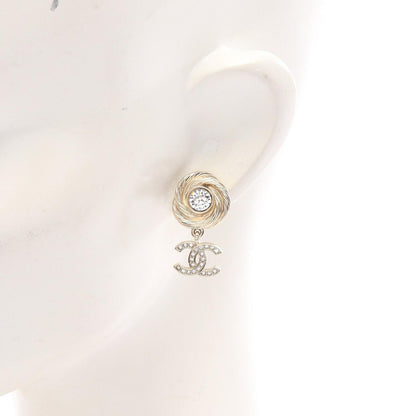 Chanel Earrings CC Logo — view 4
