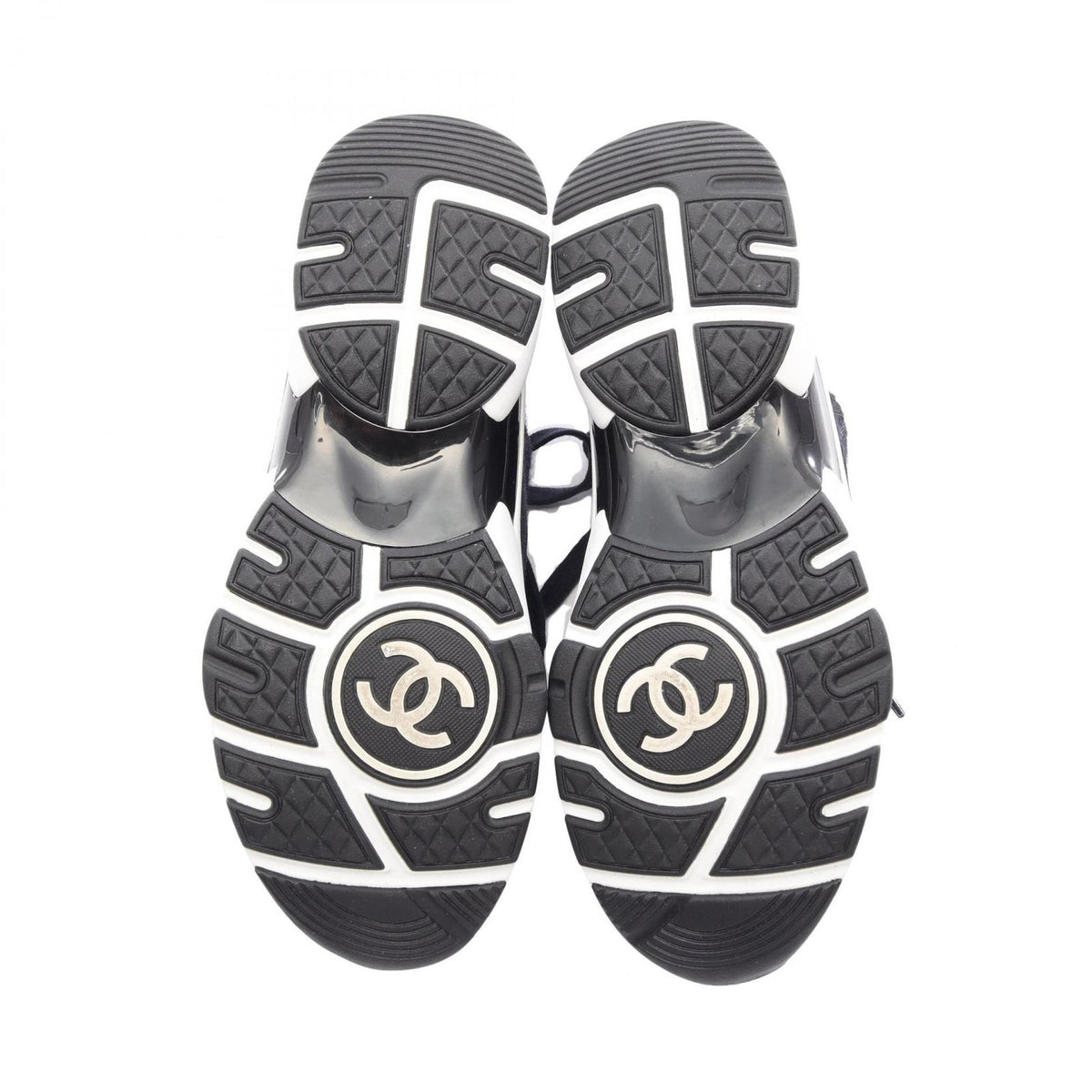 Chanel Sneakers CC Logo Fabric Suede — view 4
