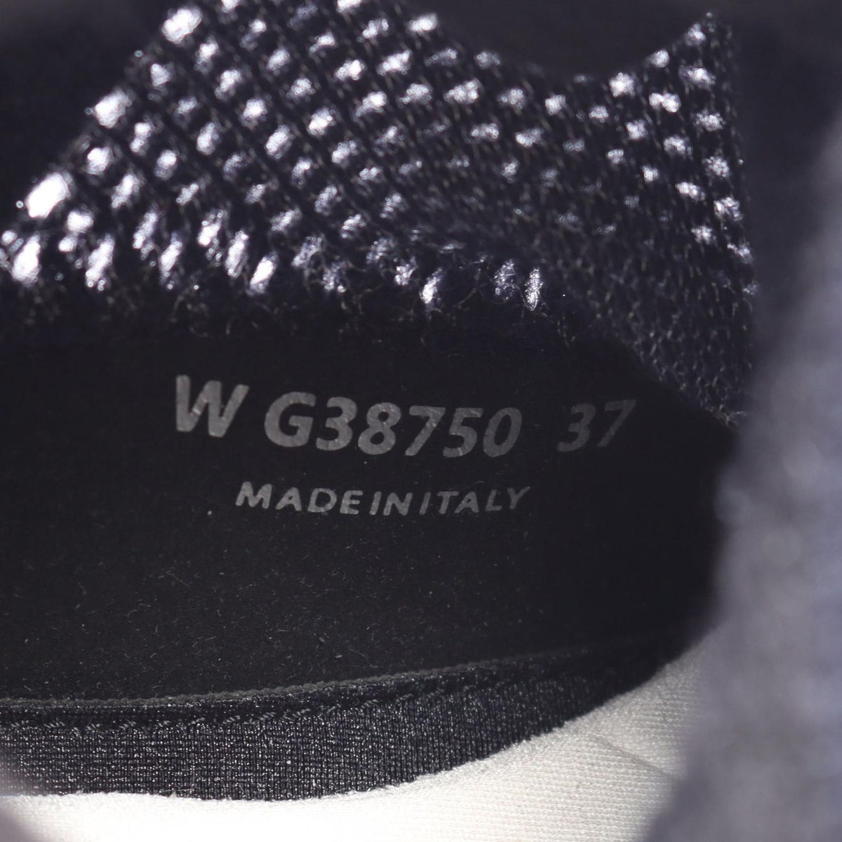 Chanel Sneakers CC Logo Fabric Suede — view 6
