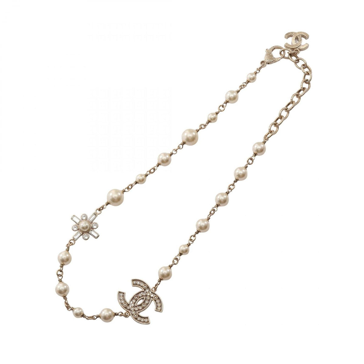 Chanel Necklace CC Logo — view 3