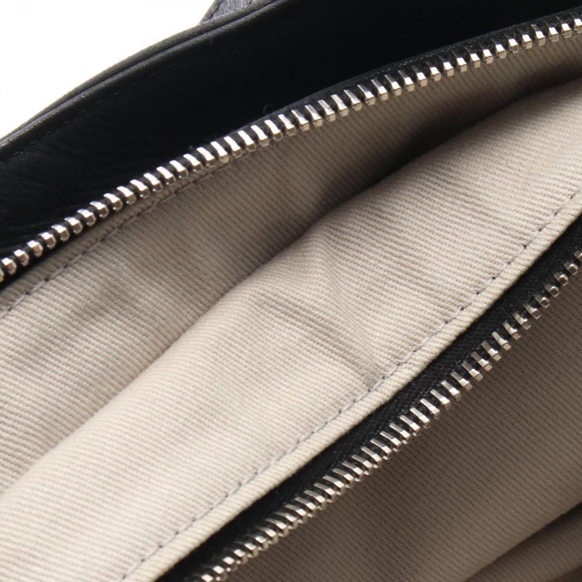 Chanel Shoulder Bag CC Logo Quilted 2-Way Black Leather — view 7